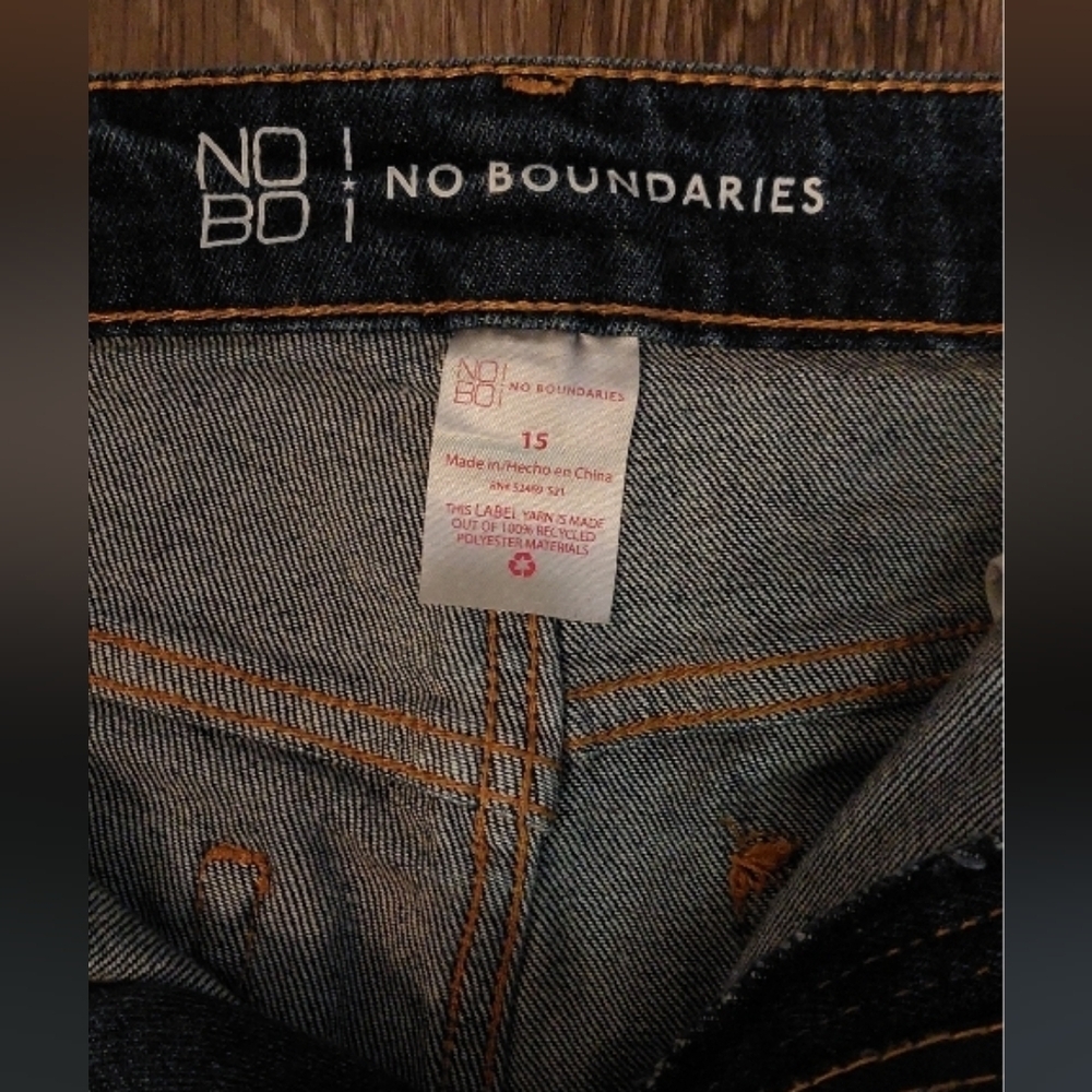 No Boundaries Dark Wash Straight Leg Jeans Busted Knee Distressed Size 15 Denim - Picture 5 of 12